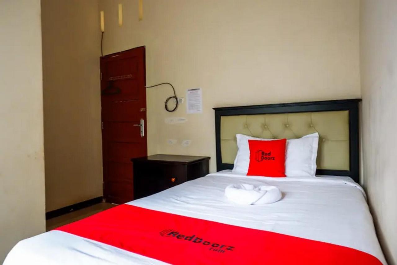 Hotel Reddoorz At Makale Tana Toraja Exterior foto
